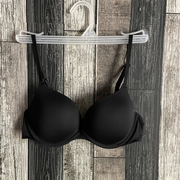 Adore Me- Push-up Plunge Bra and Panties - Picture 2 of 7